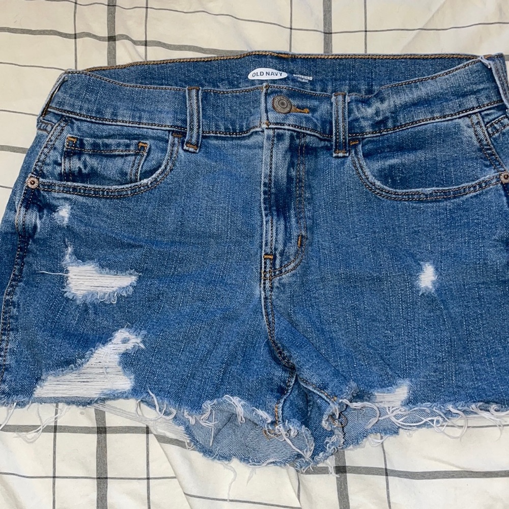 Old Navy size 6 BOYFRIEND short